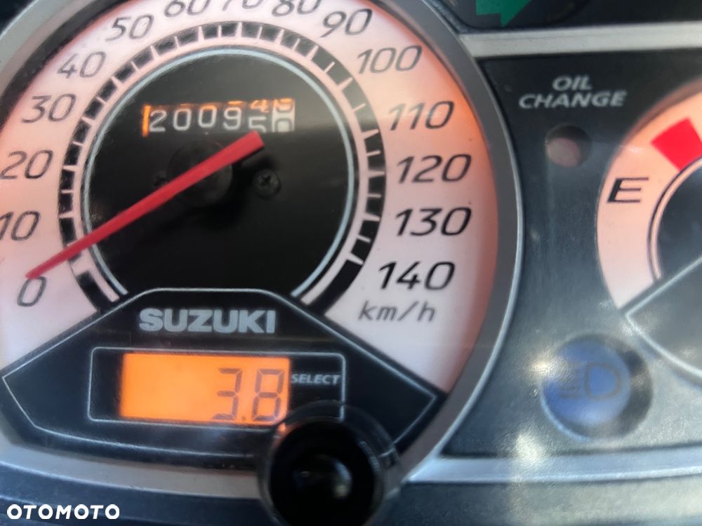 Suzuki Burgman - 10