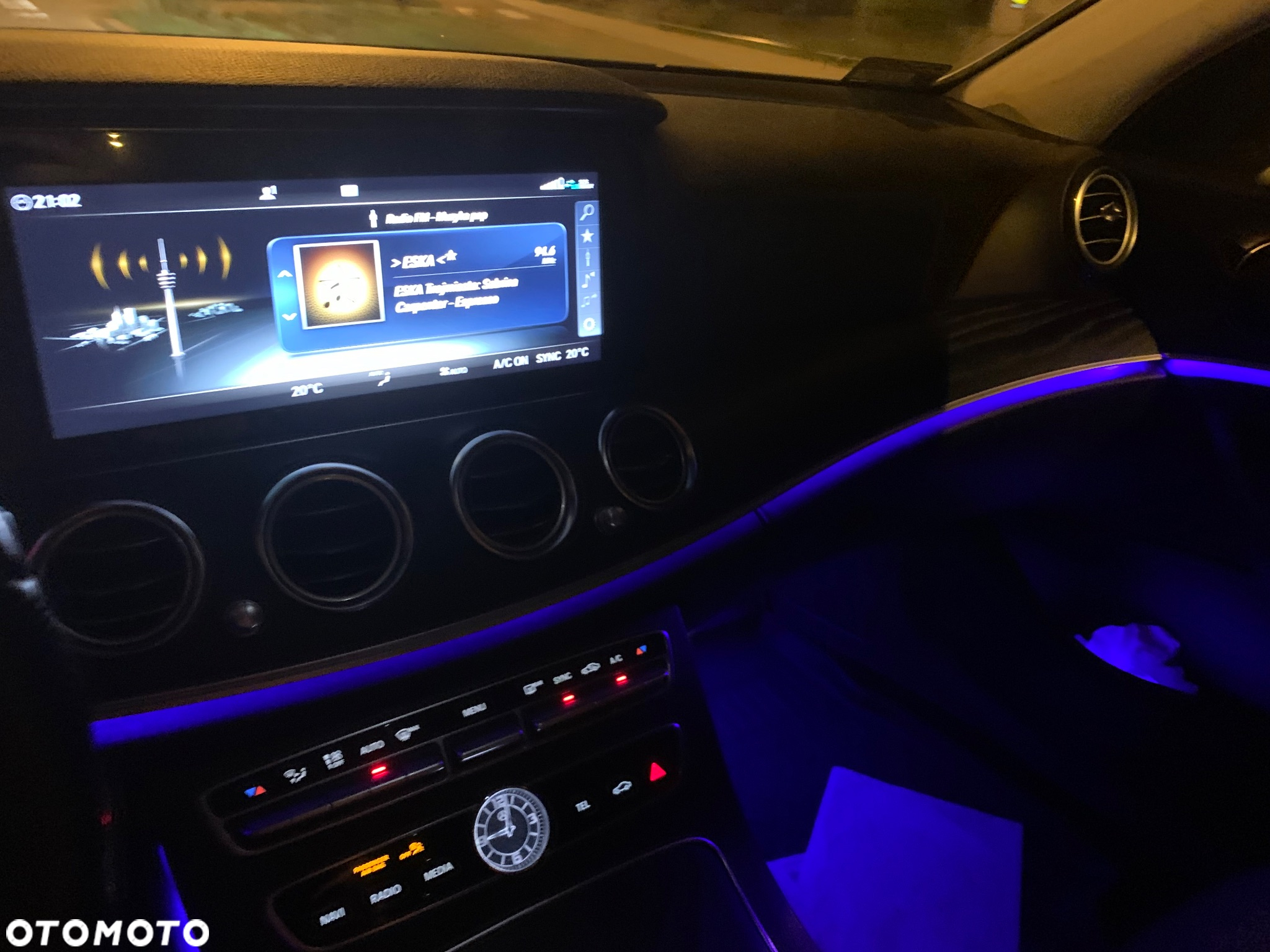 Mercedes-Benz Klasa E 220 d 4-Matic 9G-TRONIC - 11