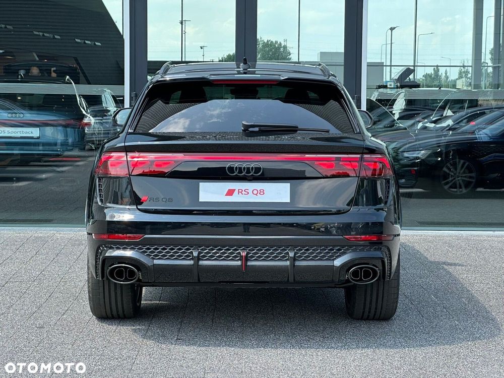Audi RS Q8 - 9