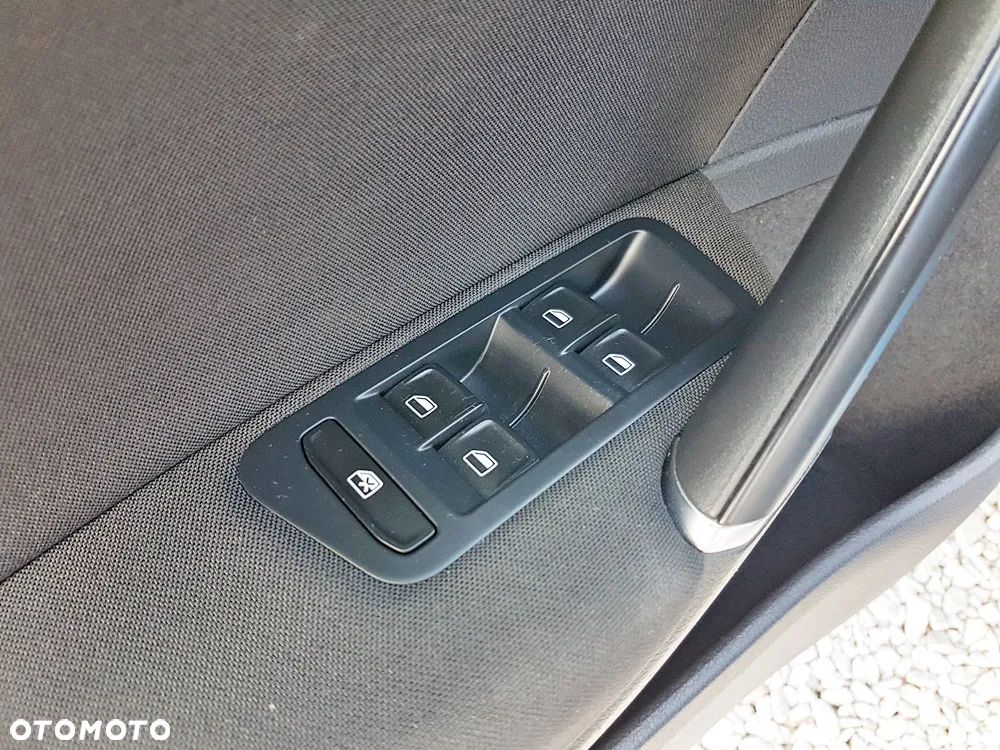 Volkswagen Golf 1.4 TSI BlueMotion Technology Comfortline - 14