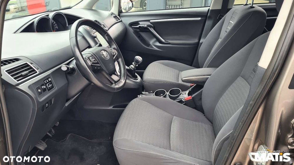 Toyota Verso - 21