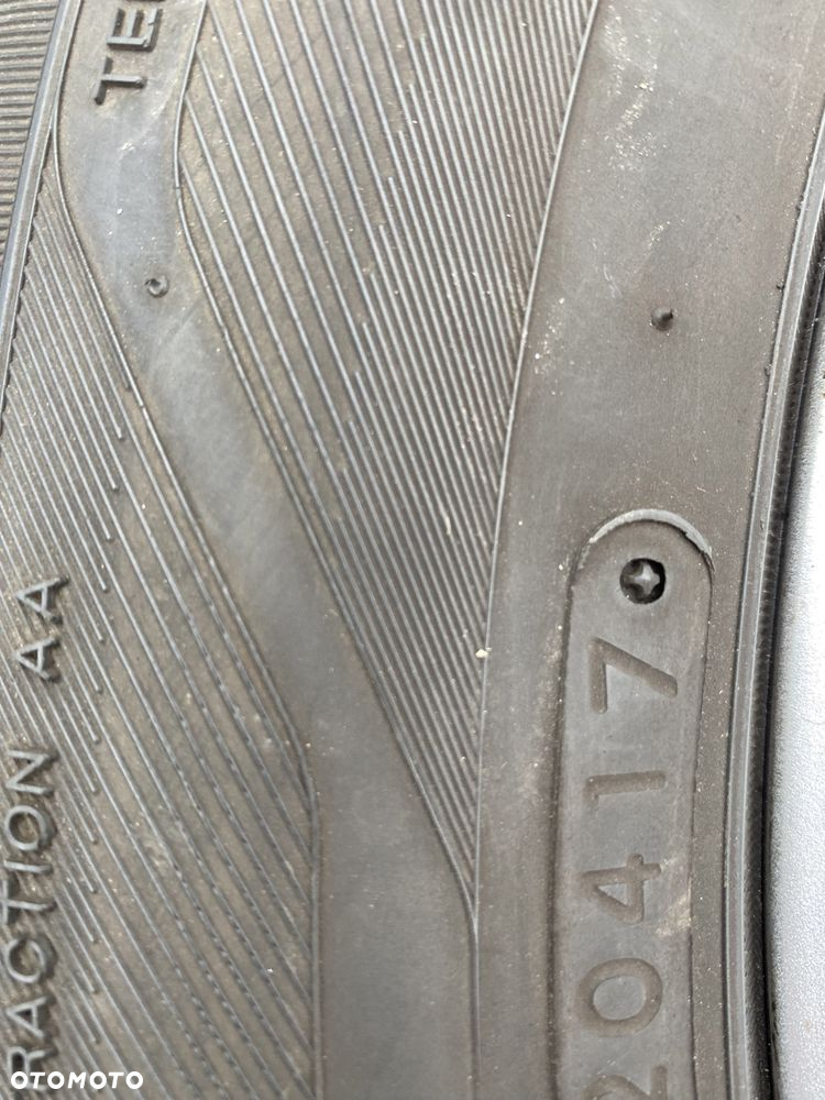 opony letnie 235/55/17 Toyo Proxes cf2 - 4