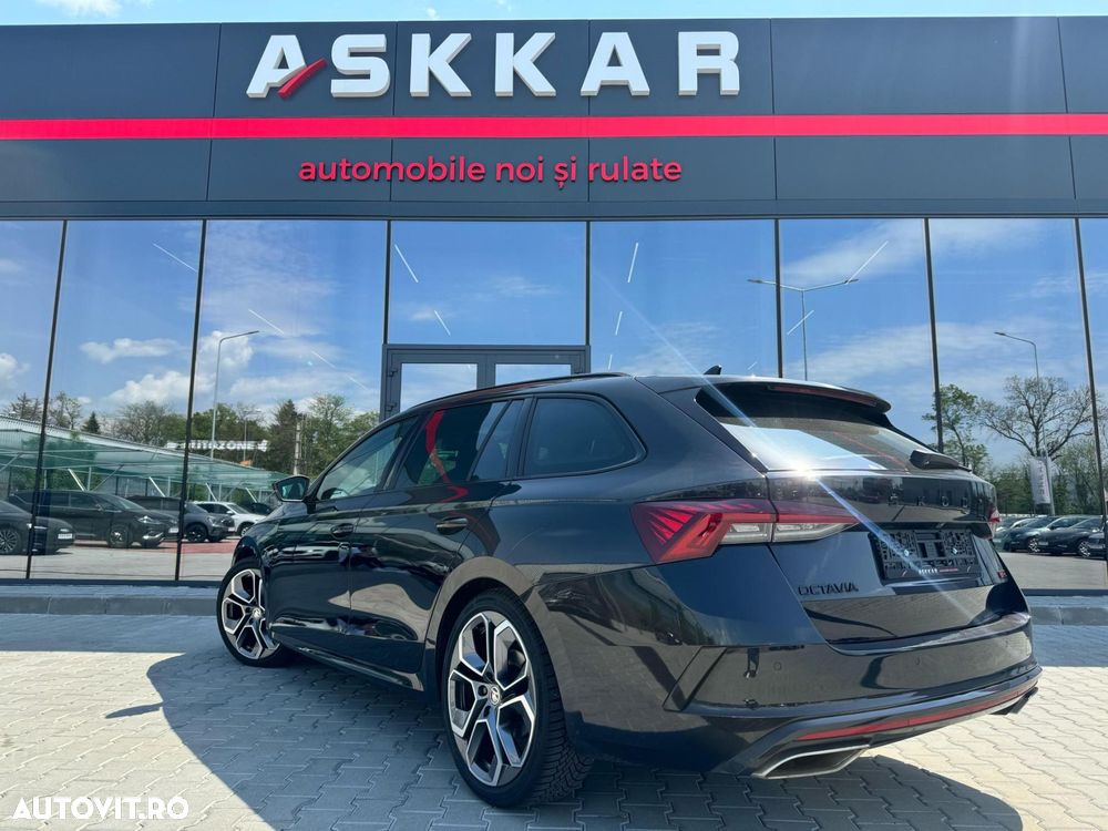 Skoda Octavia 2.0 TDI DSG RS - 10