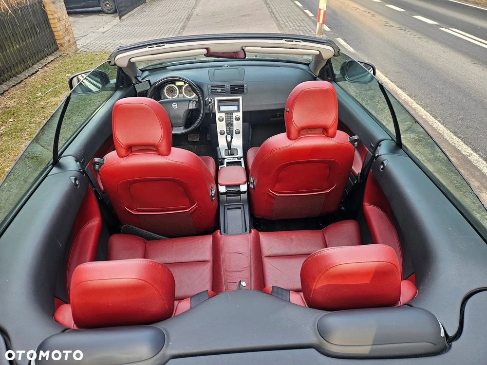 Volvo C70 D3 Momentum - 12