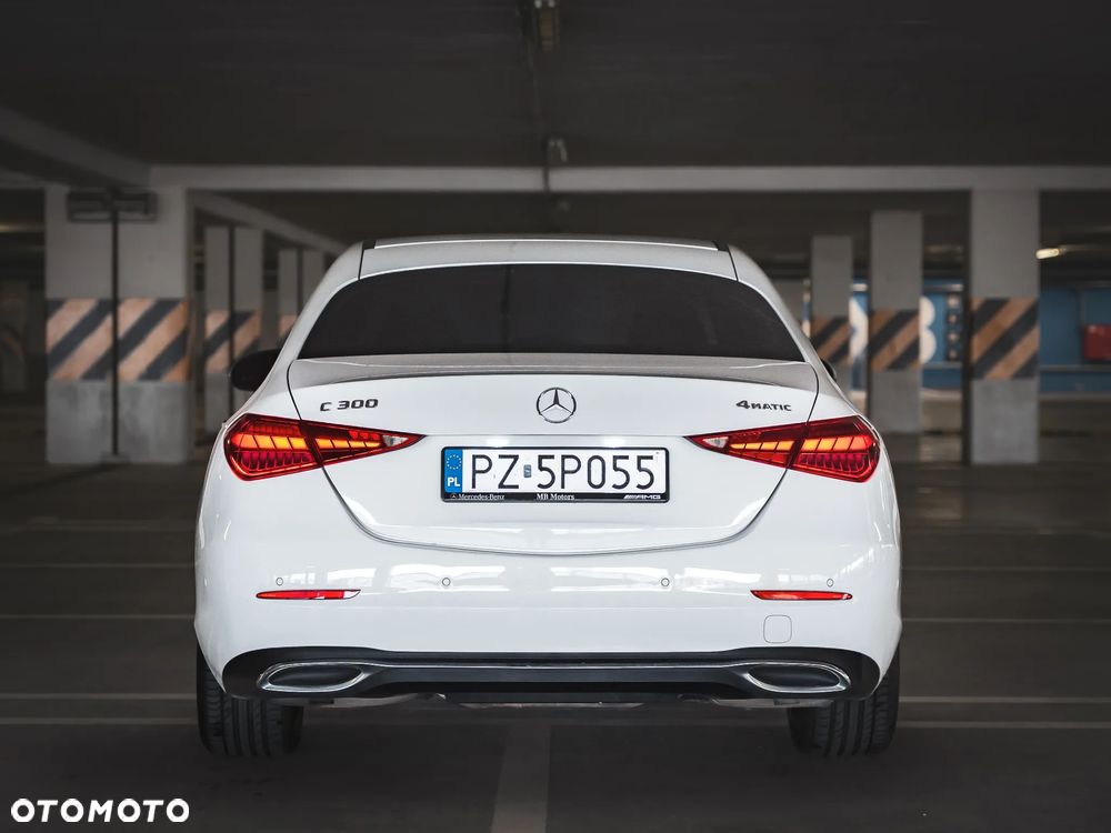 Mercedes-Benz Klasa C 300 4Matic 9G-TRONIC Avantgarde - 10