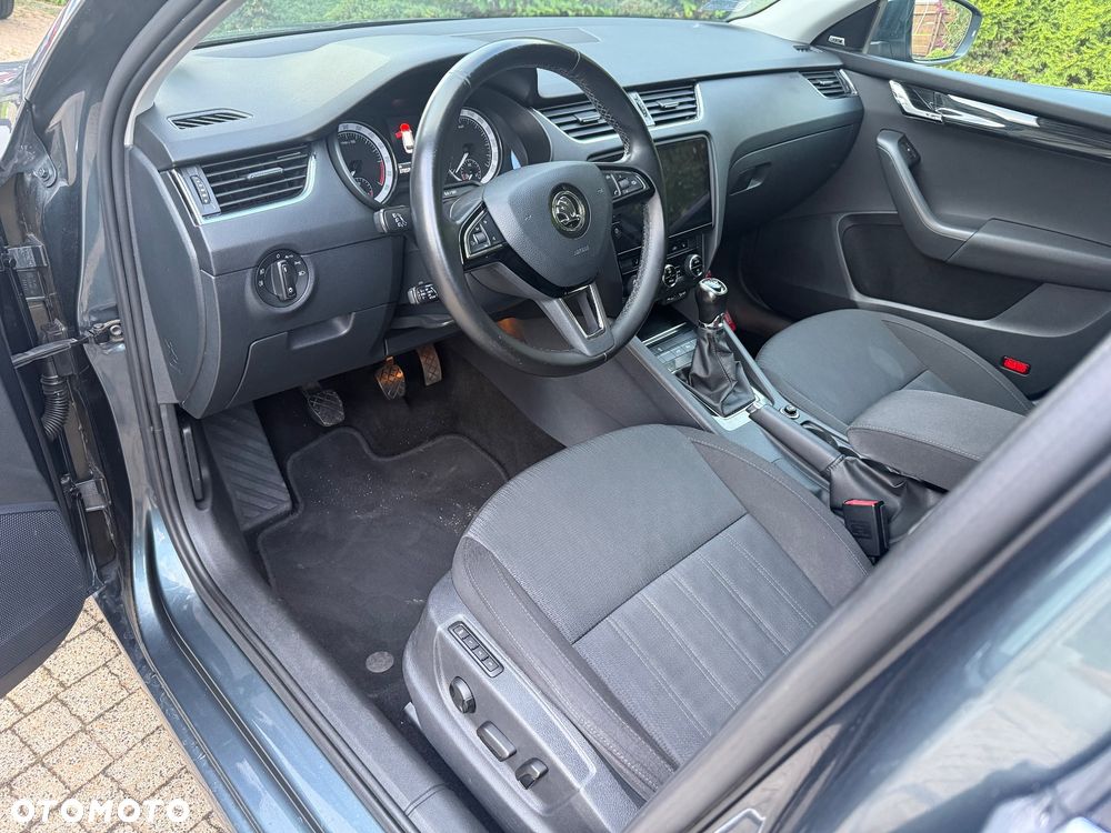 Skoda Octavia 1.6 TDI Premium Edition - 14