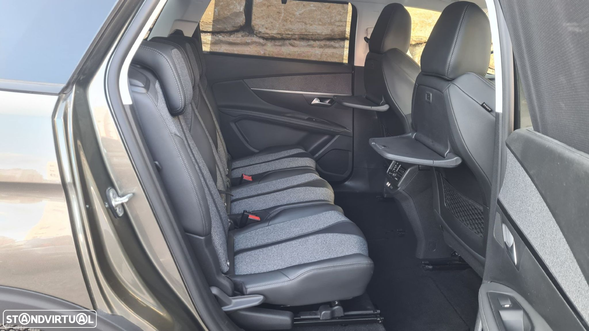 Peugeot 5008 1.5 BlueHDi Allure EAT8 - 47
