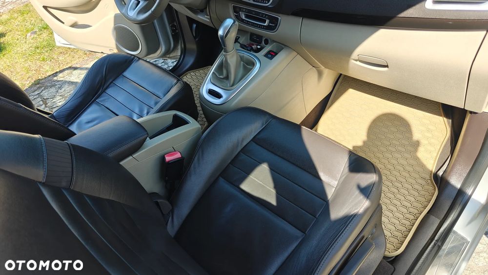 Renault Grand Scenic 2.0 16V 140 CVT Luxe - 19