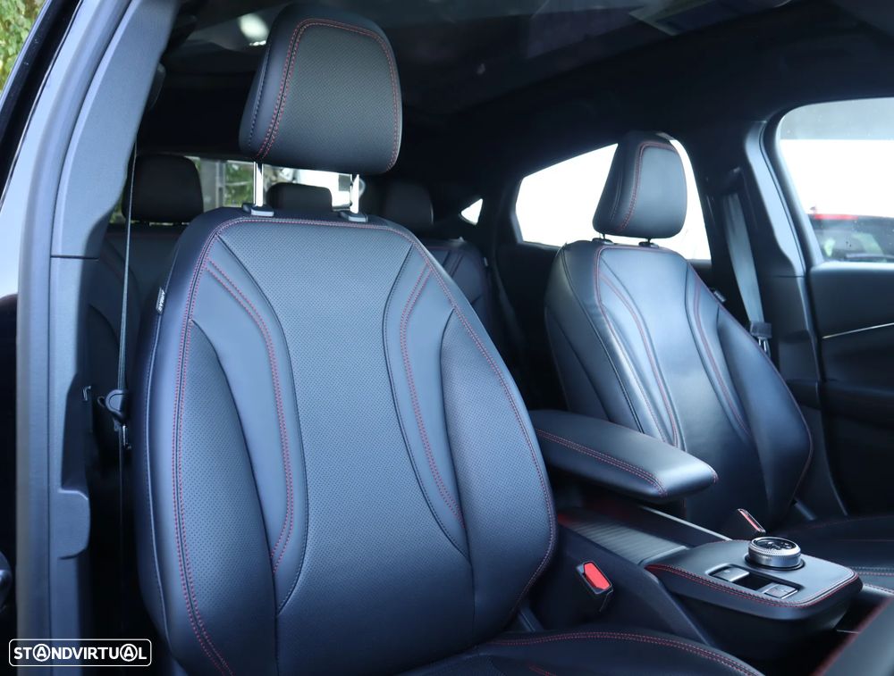 Ford Mustang Mach-E AWD PREMIUM - 22