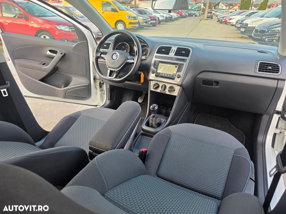 Volkswagen Polo 1.4 TDI (Blue Motion Technology) Highline - 8