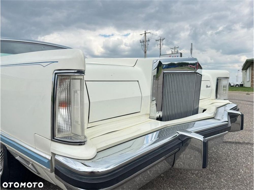Lincoln Continental - 21
