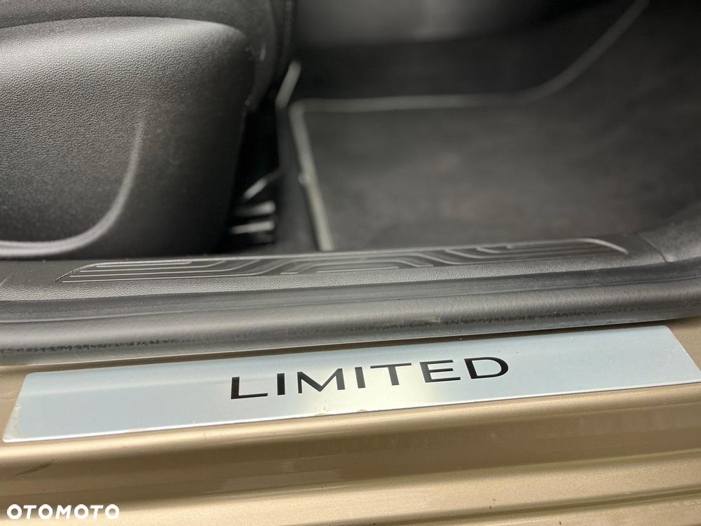 Renault Megane TCe 140 GPF LIMITED - 14