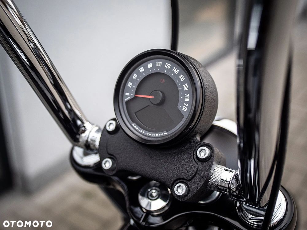 Harley-Davidson Softail Street Bob - 18