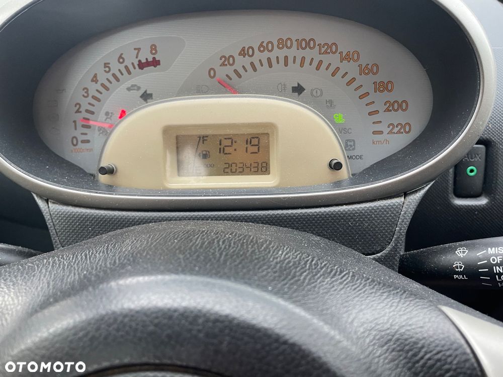 Daihatsu Sirion 1.3 - 11