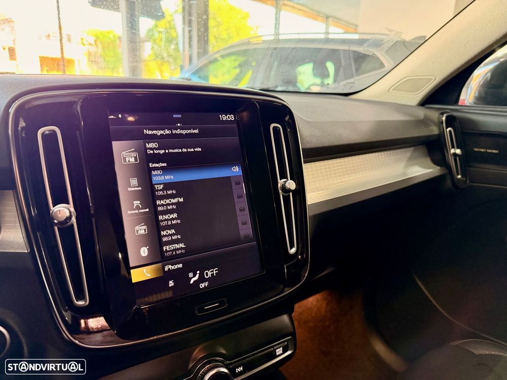 Volvo XC 40 2.0 D3 Momentum Plus - 21