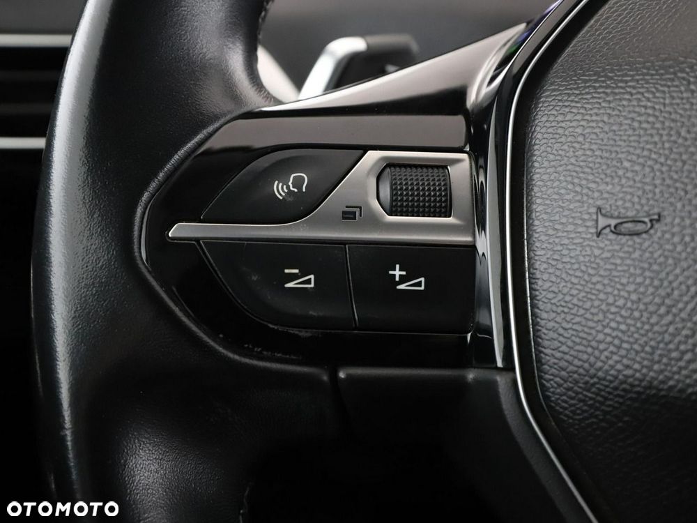 Peugeot 3008 1.5 BlueHDi Active Pack S&S EAT8 - 33