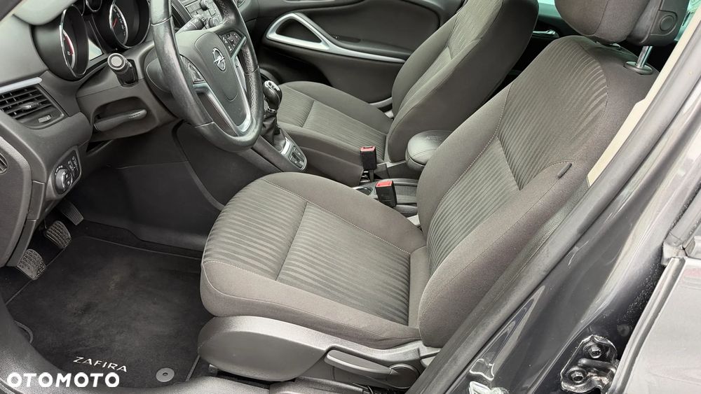 Opel Zafira - 29