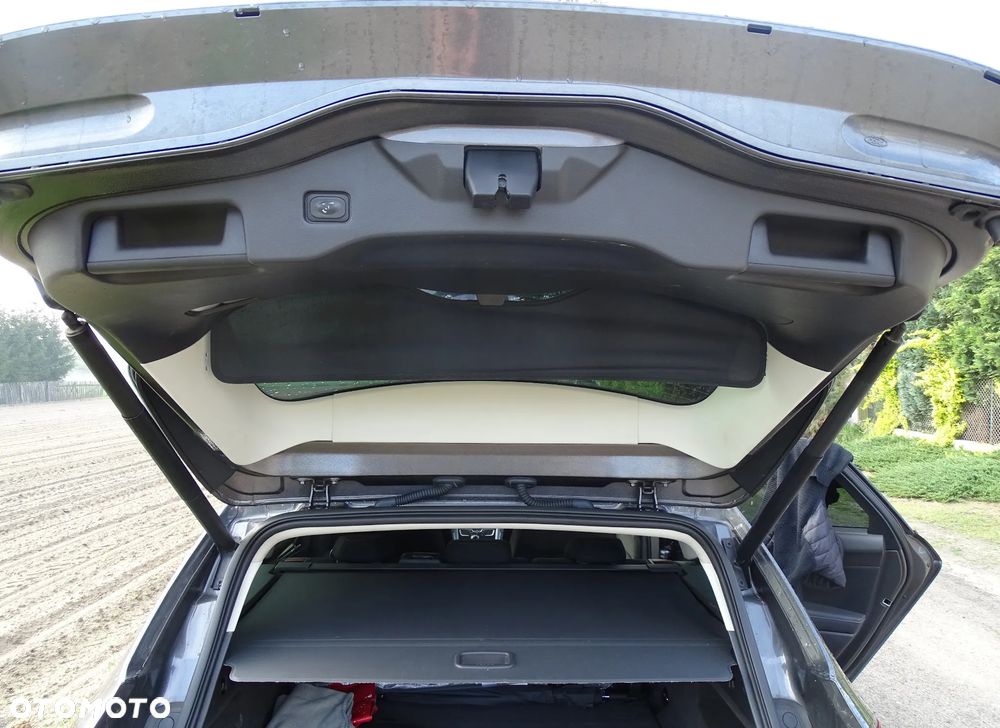 Ford Mondeo 2.0 TDCi Titanium - 11