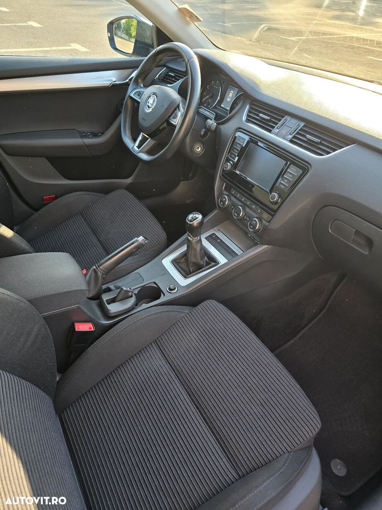 Skoda Octavia 1.4 TSI Ambition - 6