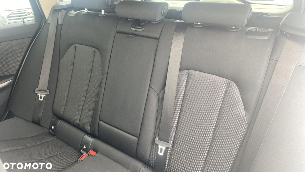 BMW Seria 3 318i Advantage - 13