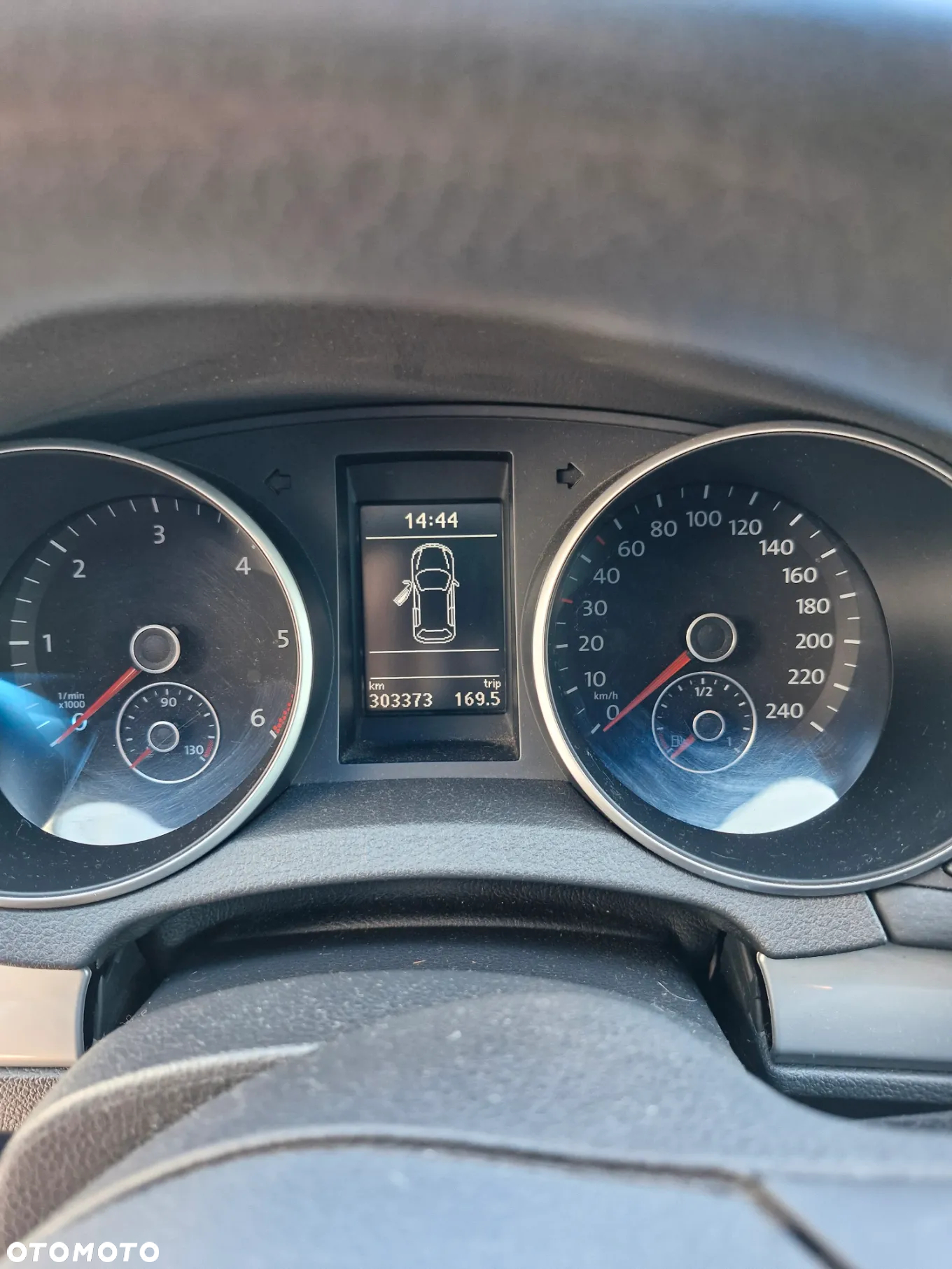 Volkswagen Golf VI 1.6 TDI BlueMot Trendline - 16
