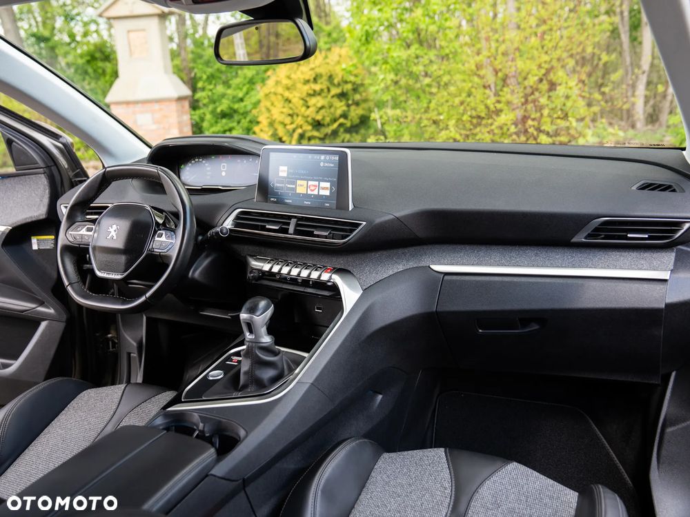 Peugeot 3008 1.2 PureTech Allure - 31