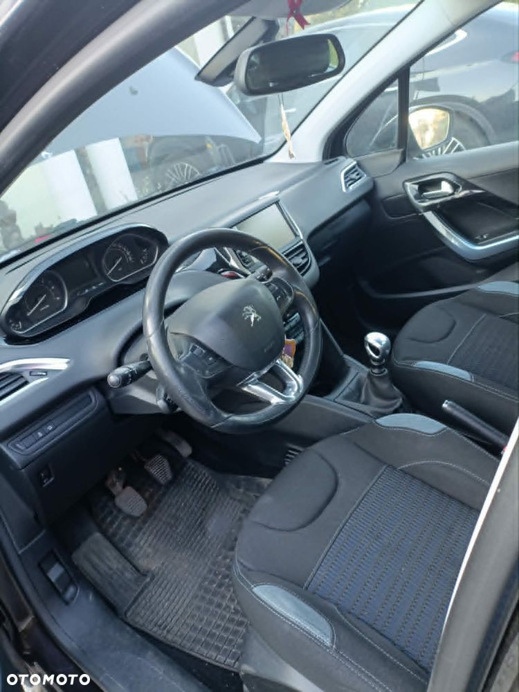 Peugeot 208 1.6 e-HDi Allure STT - 14