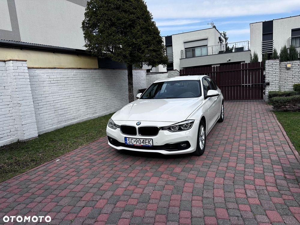 BMW Seria 3 318i - 7