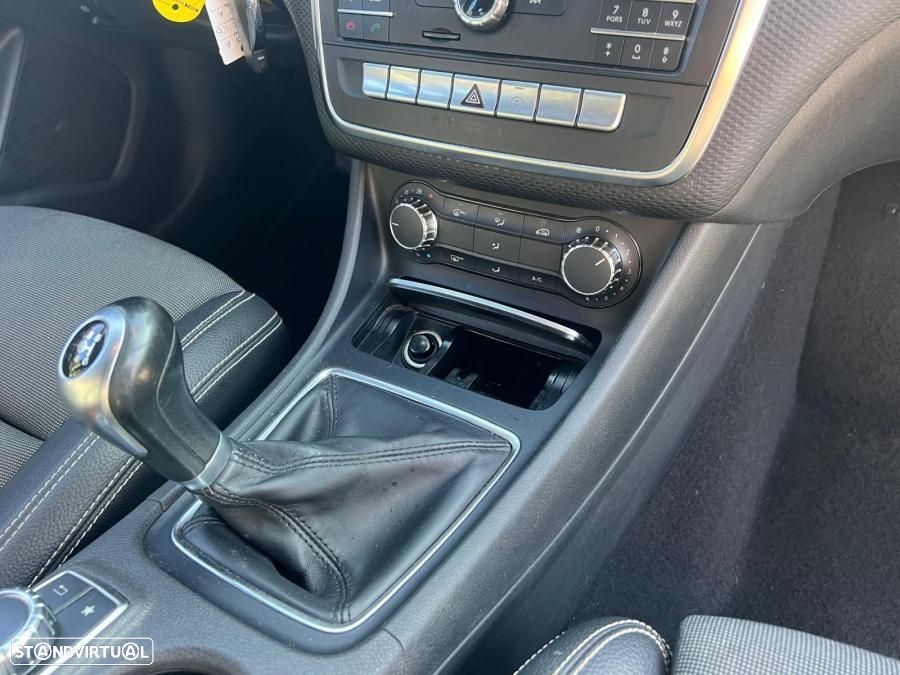 Mercedes-Benz A 180 CDI (BlueEFFICIENCY) - 10