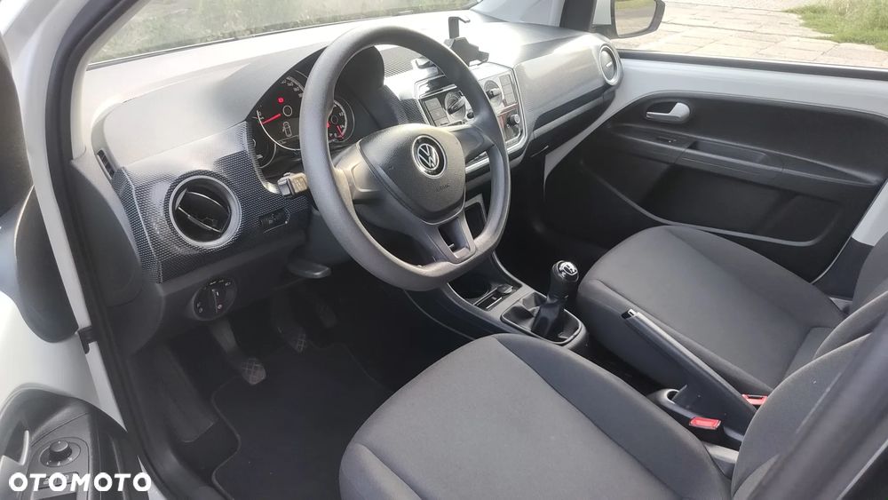 Volkswagen up! move - 11