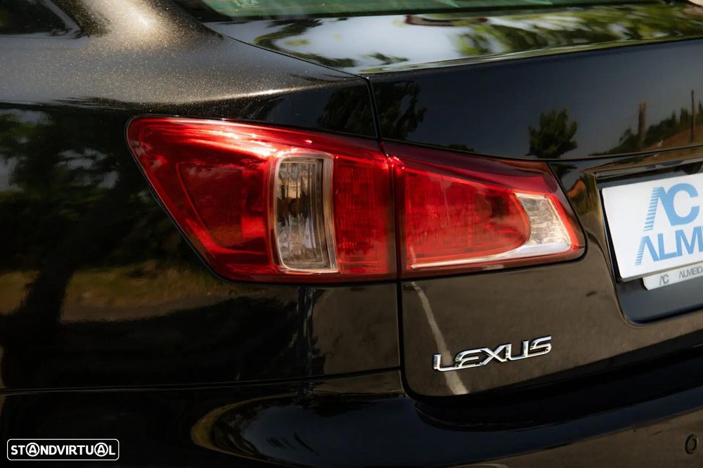 Lexus IS 200 d P.Executive 6G - 56