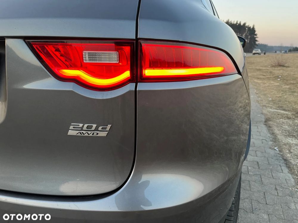 Jaguar F-Pace - 5