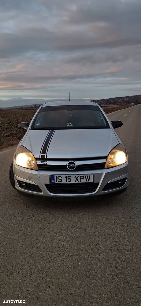 Opel Astra 1.7 CDTI Cosmo - 1