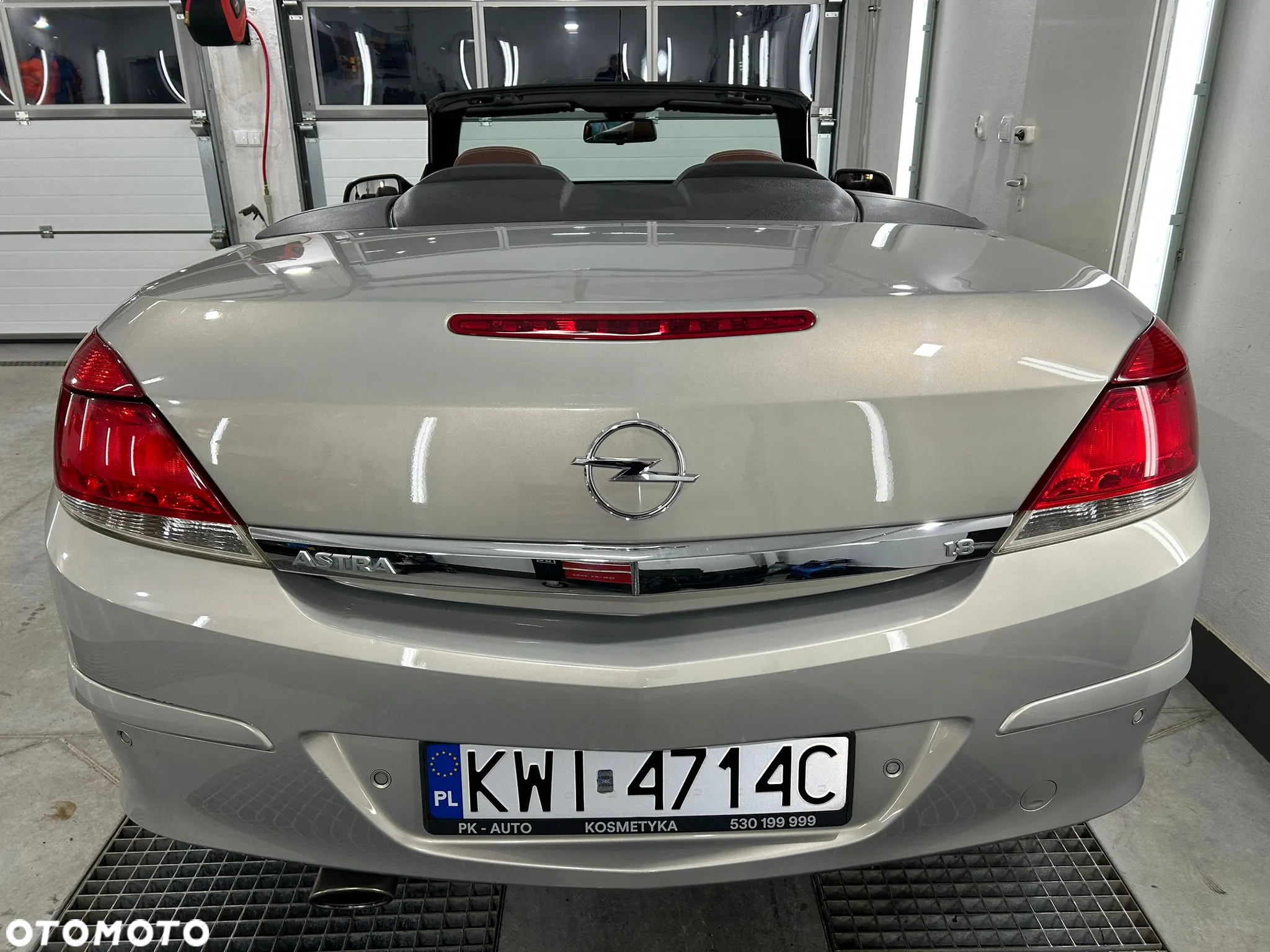 Opel Astra TwinTop 1.8 Cosmo - 16