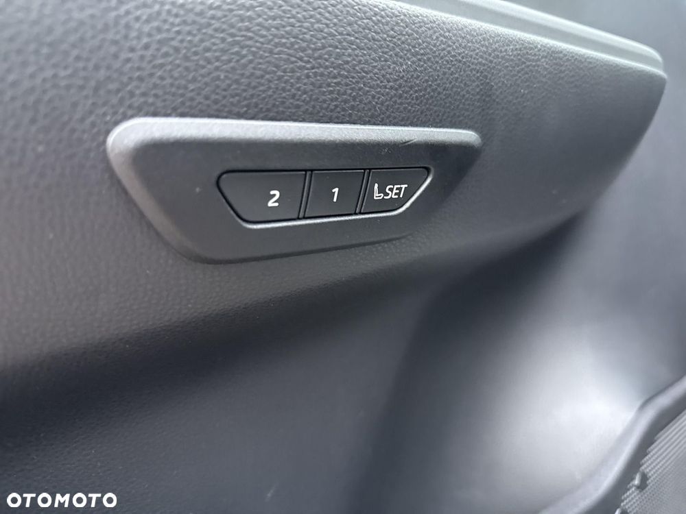 Toyota C-HR 1.8 Hybrid Executive - 26