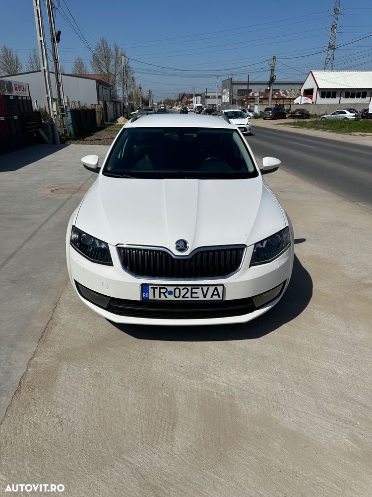Skoda Octavia 1.6 TDI DPF DSG Ambition - 1