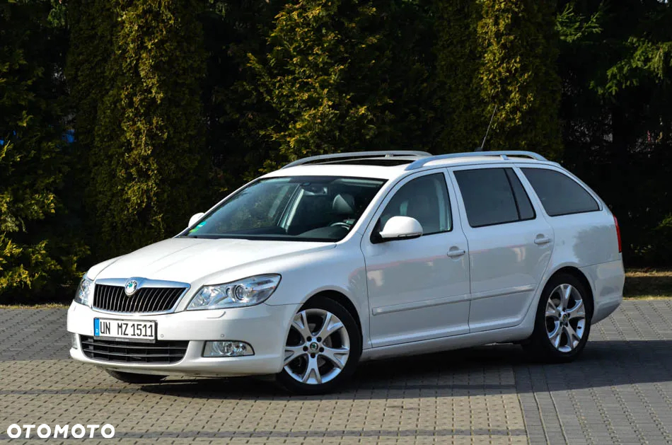 Skoda Octavia Combi 2.0 TDI DPF Sport Edition - 4