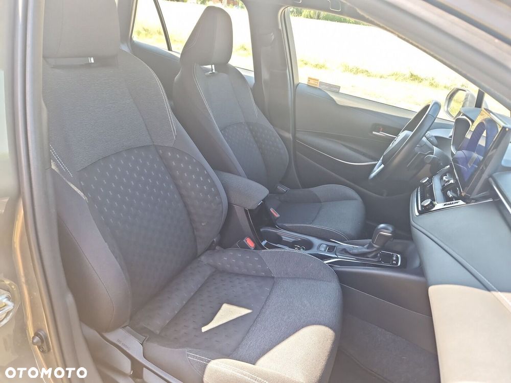 Toyota Corolla 2.0 Hybrid Comfort - 13