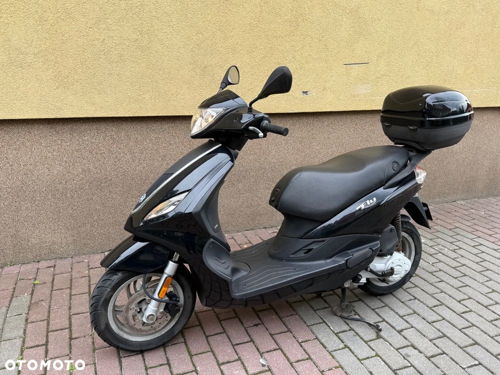 Piaggio FLY - 9