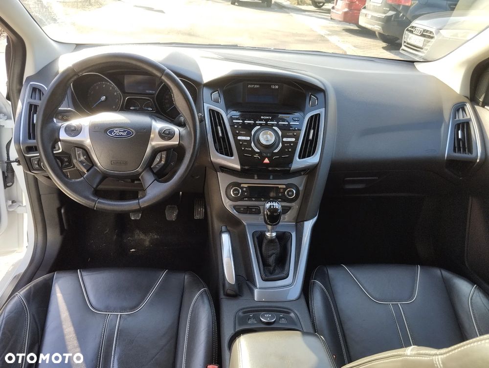 Ford Focus 1.6 EcoBoost Start-Stopp-System Champions Edition - 29