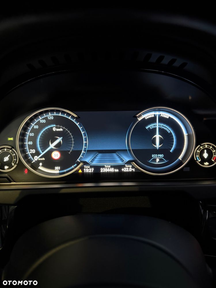 BMW X5 xDrive50i - 22