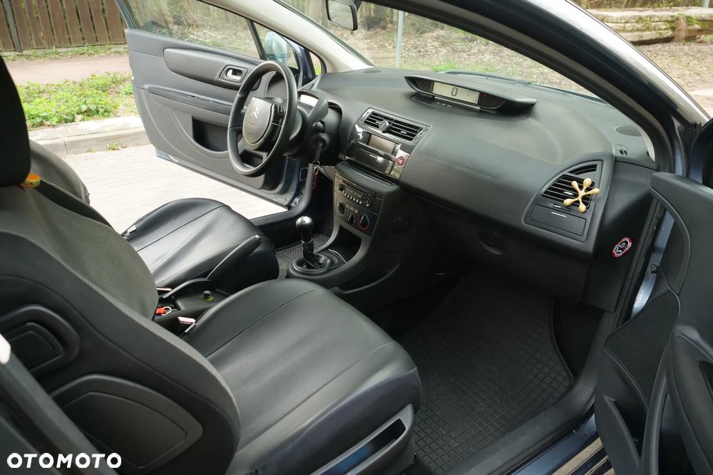 Citroën C4 1.6 16V VTR - 15