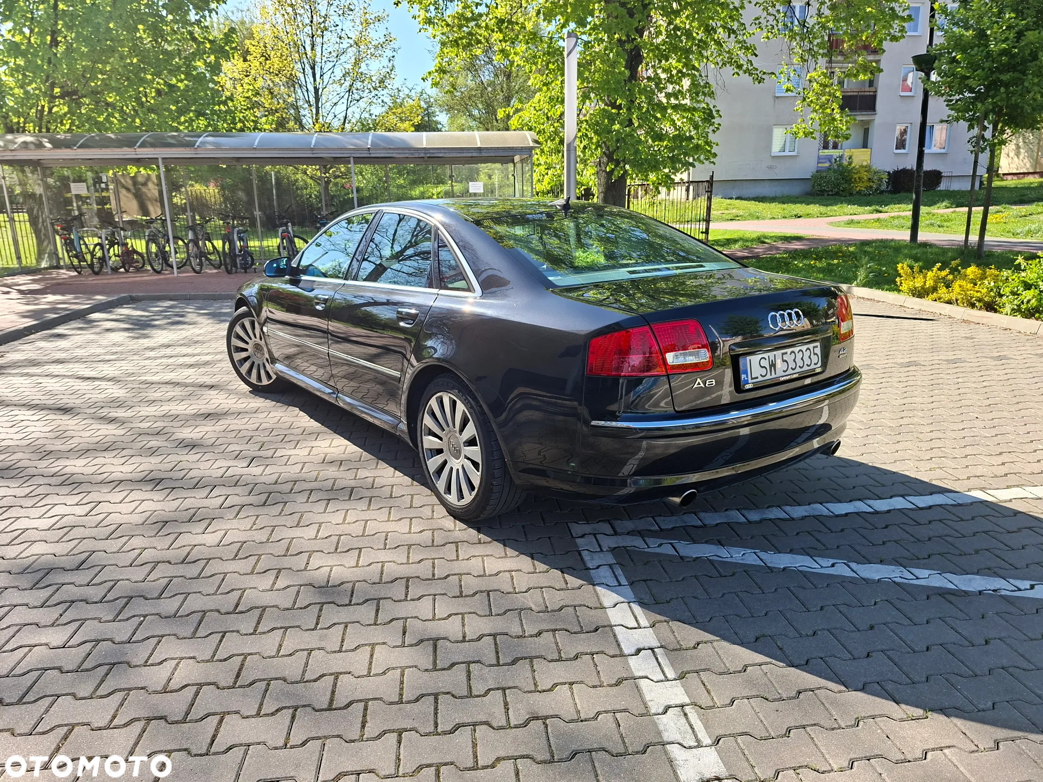 Audi A8 4.2 Quattro - 2