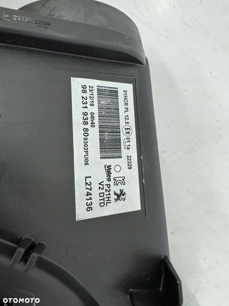 Lampa Prawa Peugeot 208 II 19-22 Zwykła H7 73282040 9823193880 - 6
