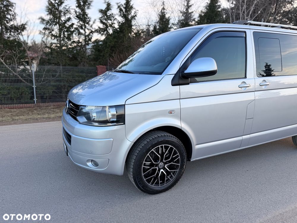 Volkswagen Caravelle - 5
