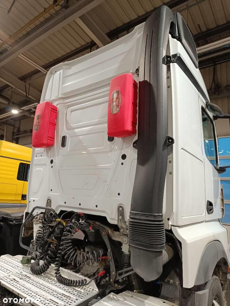 Mercedes-Benz 1846 - 5