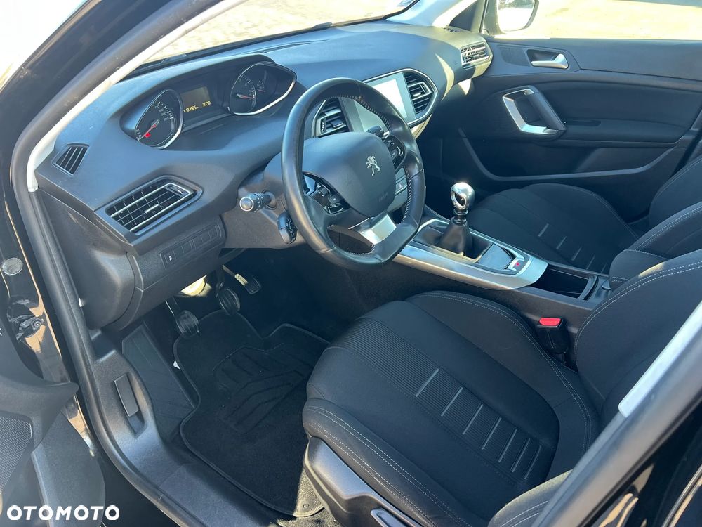Peugeot 308 125 THP Active - 6