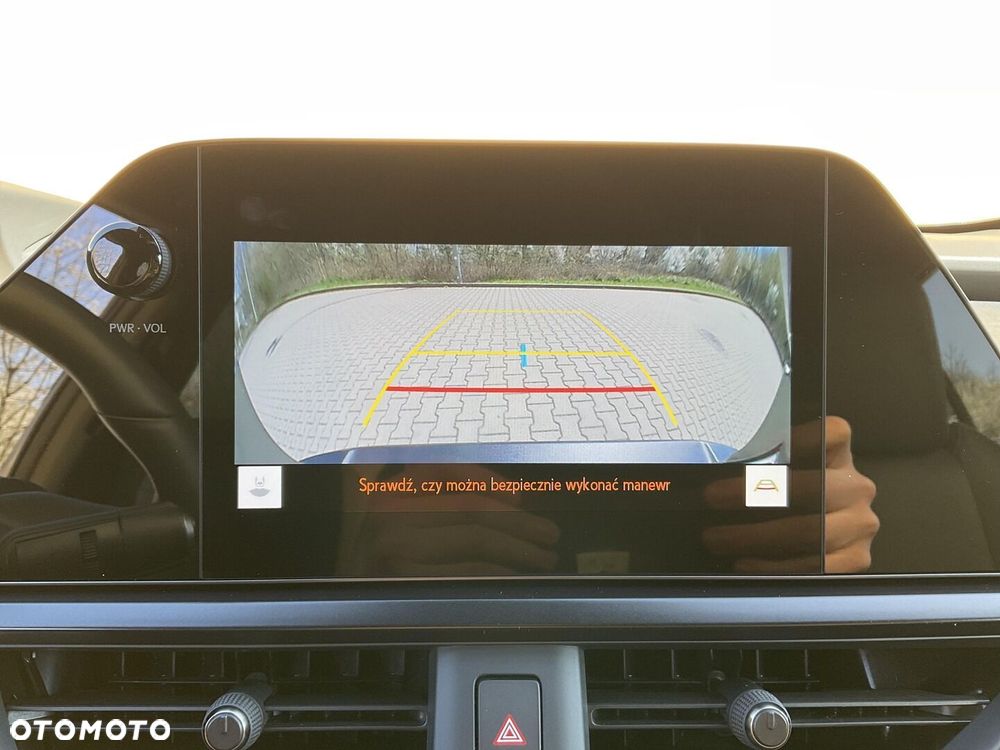 Lexus UX 250h GPF Business 2WD - 28