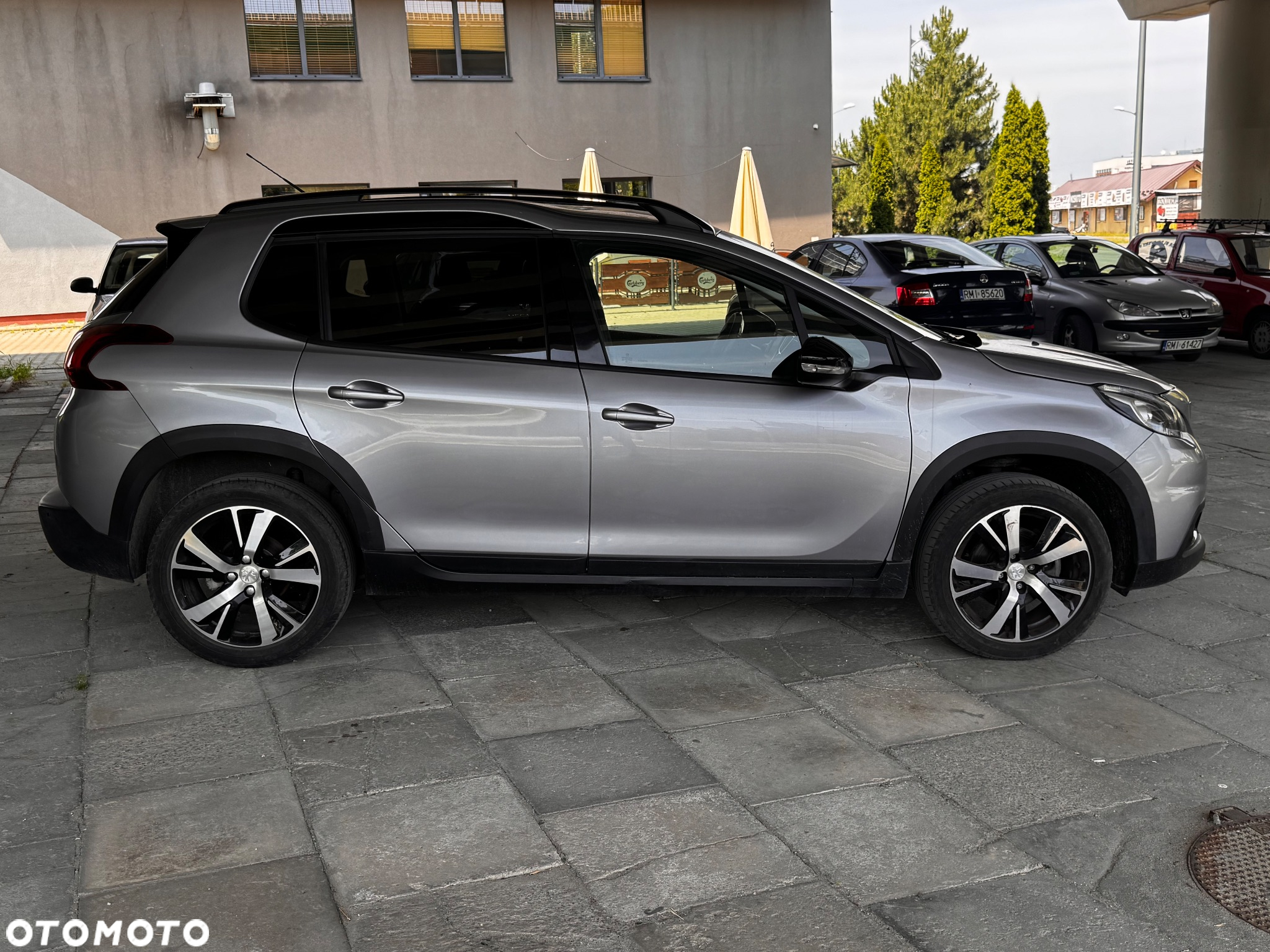 Peugeot 2008 1.2 PureTech GT S&S - 10