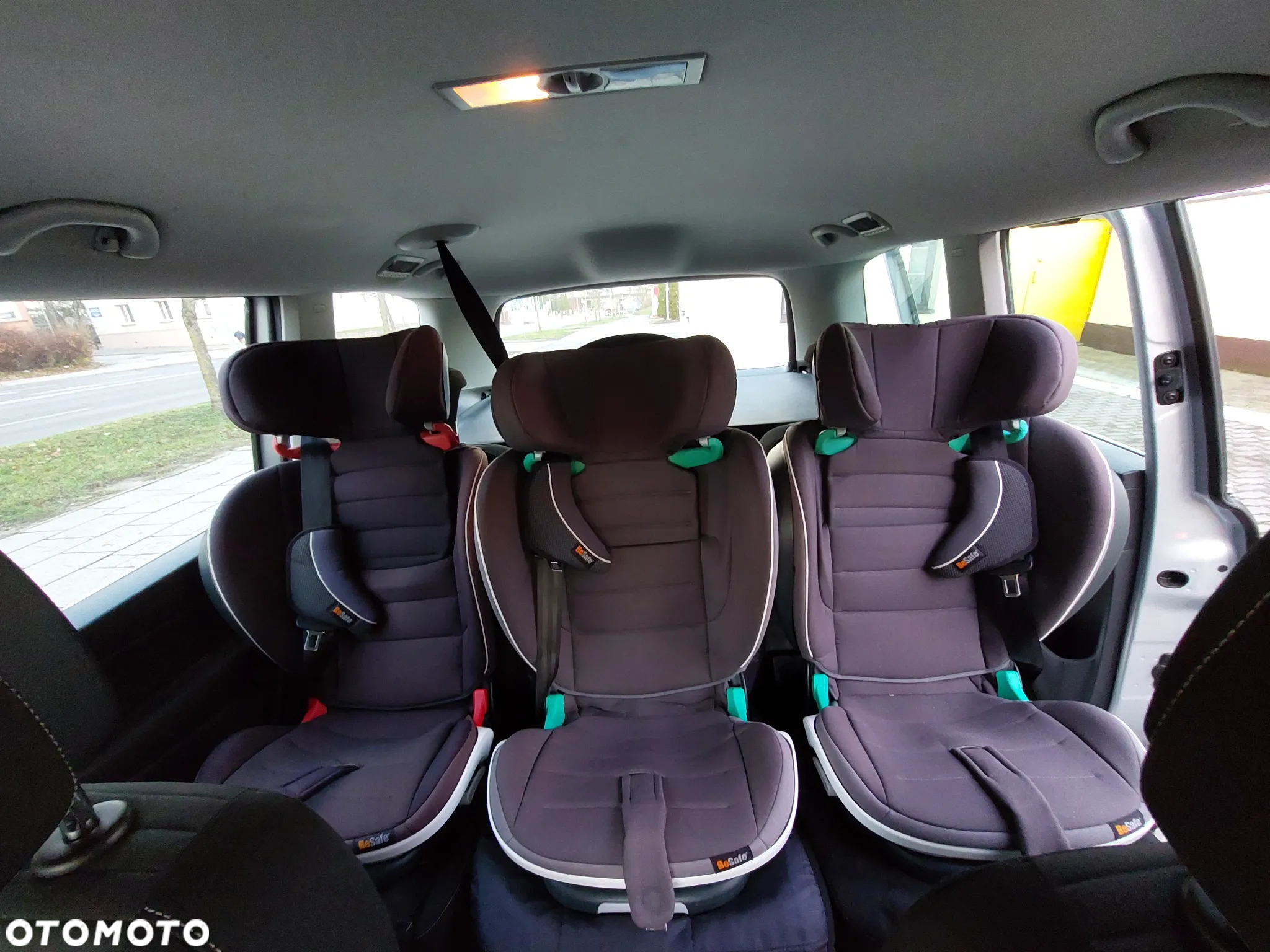 Volkswagen Sharan 2.0 TDI Blue Motion Highline - 11